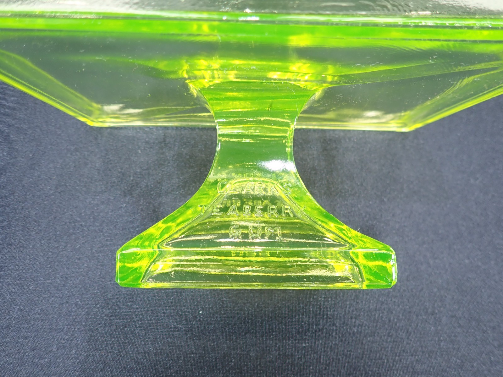 Vintage Clark's Teaberry Gum Vaseline Glass Stand Pedestal Display Excellent