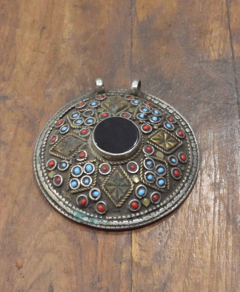 Middle Eastern Silver Onyx Pendant