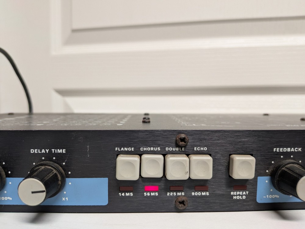 Vintage Digitech RDS 900 Delay Chorus Flange Rack Guitar Processor - WORKING