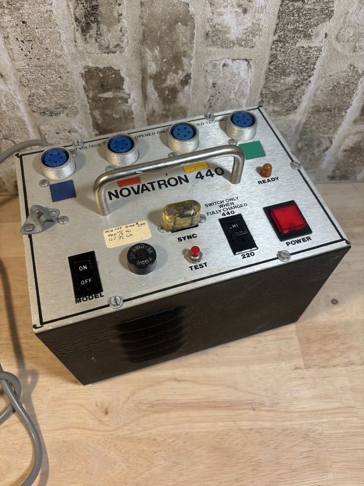 ⭐️Novatron 440 HDX Power Pack⭐️With Power Cord⭐️Untested⭐️Powers On⭐️