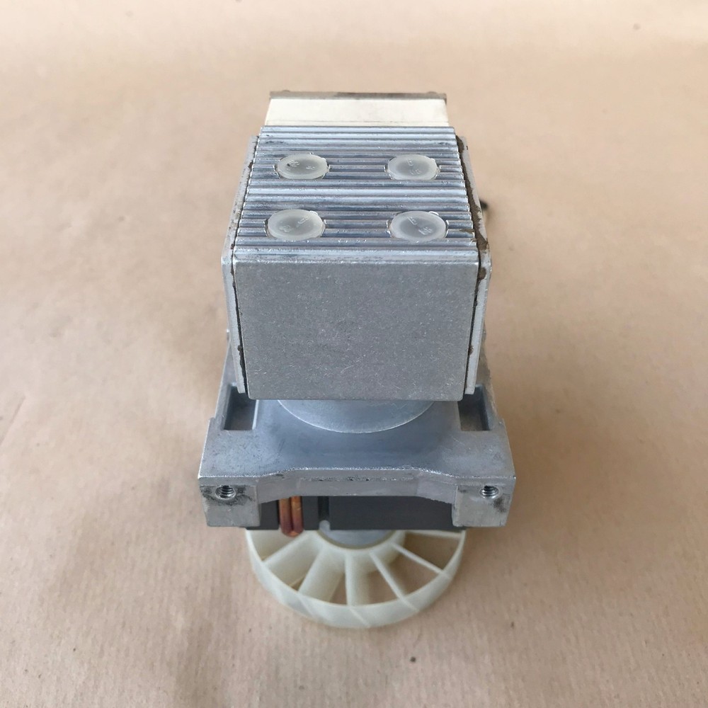 KNF PM12995-86 DIAPHRAGM VACUUM PUMP
