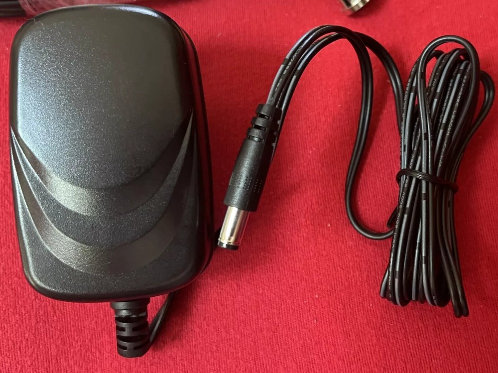 Bundle Org. Lorex 4-pack plus of 60ft BNC/DC Extension Cables. MCBL-60BNCPK4B