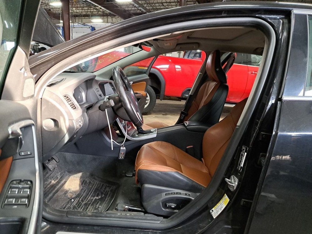 Rear 2016 S60 Camera/Projector Sku#4237696