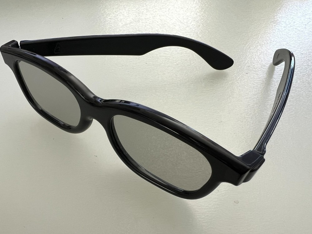1 Pair Real D 3D Glasses - Pre-Owned and in Nice Condition
