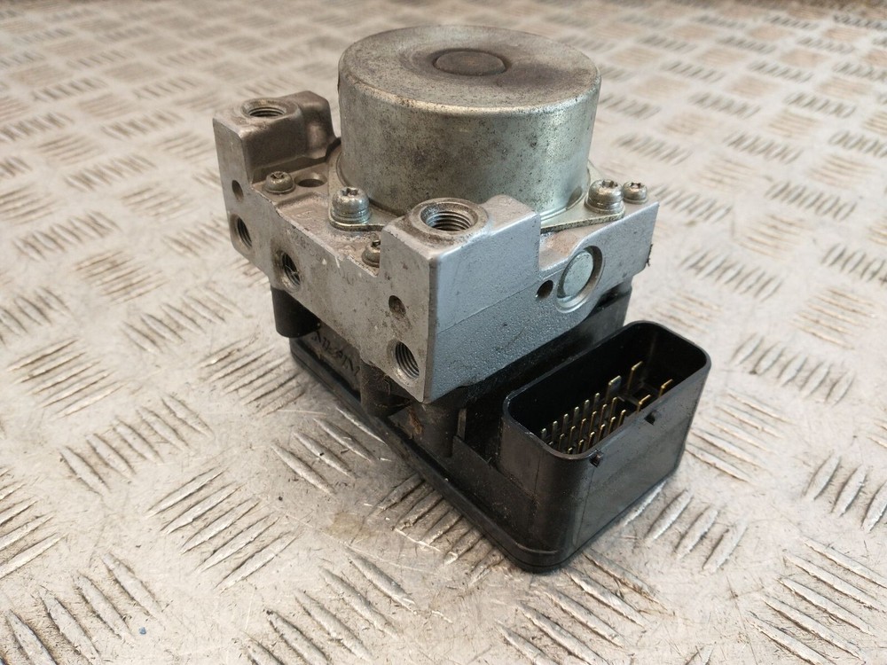 2013 HONDA SH300I  ABS Pump