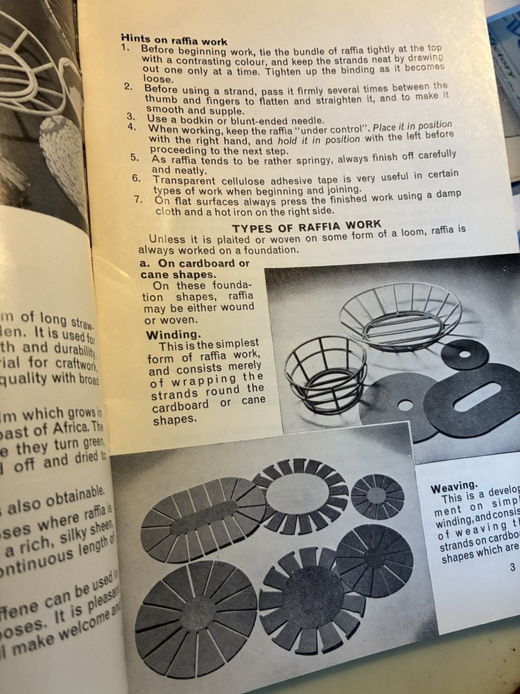 Vintage Raffia Makers Booklet Guide