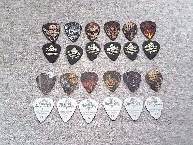 Lot 12 Alchemy Collectible Horror Skull Guitar Picks GOTHIC Skull Graphic Motion