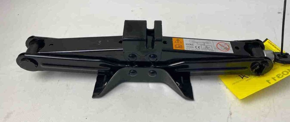 Jack Assembly MAZDA CX3 16 - 21