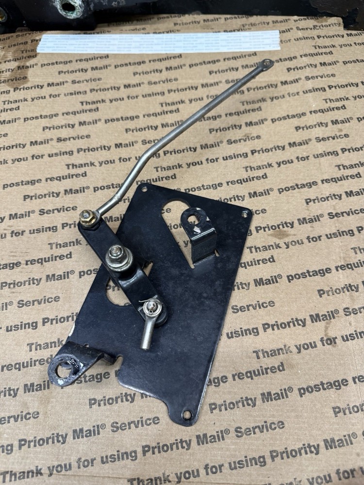 Volvo Penta 7.4 GI ECU bracket 3854615