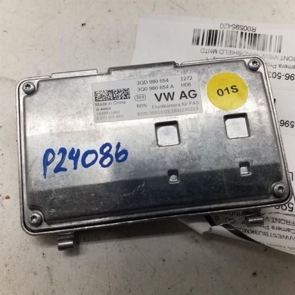 Camera/Projector Camera Windshield Mounted Fits 16-19 PASSAT 595420
