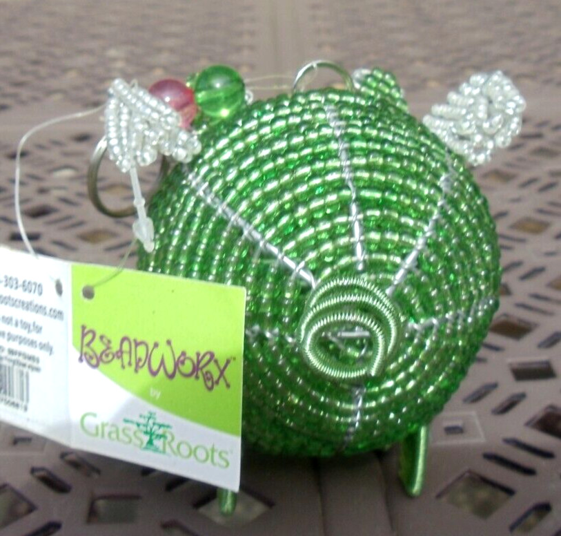 Beaded garden: Green Flying Pig