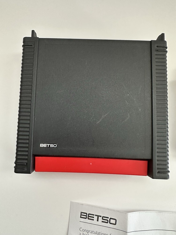 BETSO SBOX-1N Highly accurate time code and word clock generator (sync box)