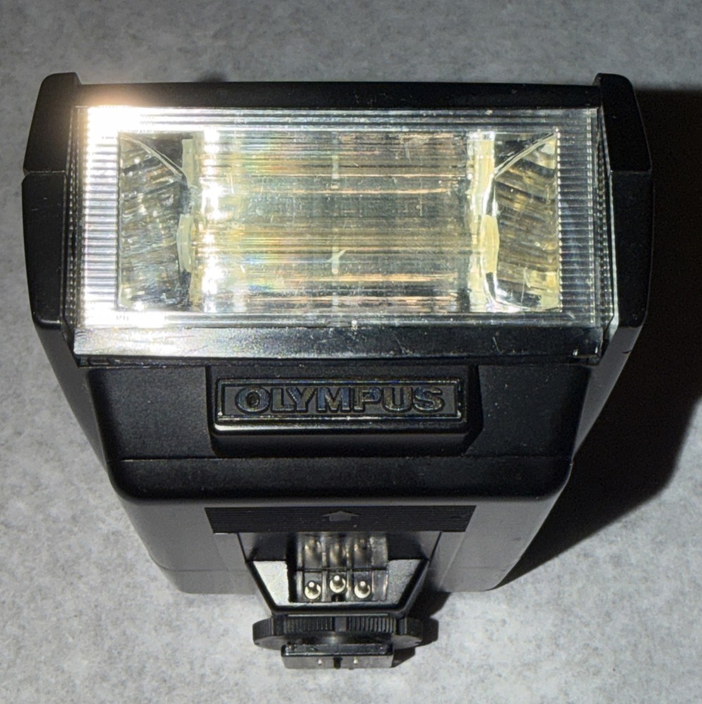 Olympus Electronic Flash T32 Tested Working New Batteries