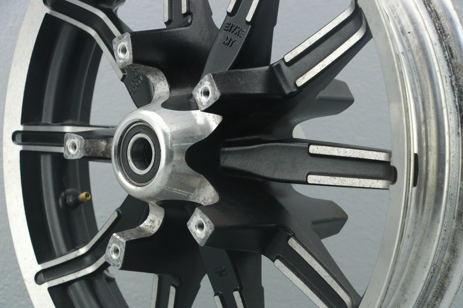 2014 Harley Road King 17" x 3.00" Front Wheel Rim IMPELLER 25mm NON ABS