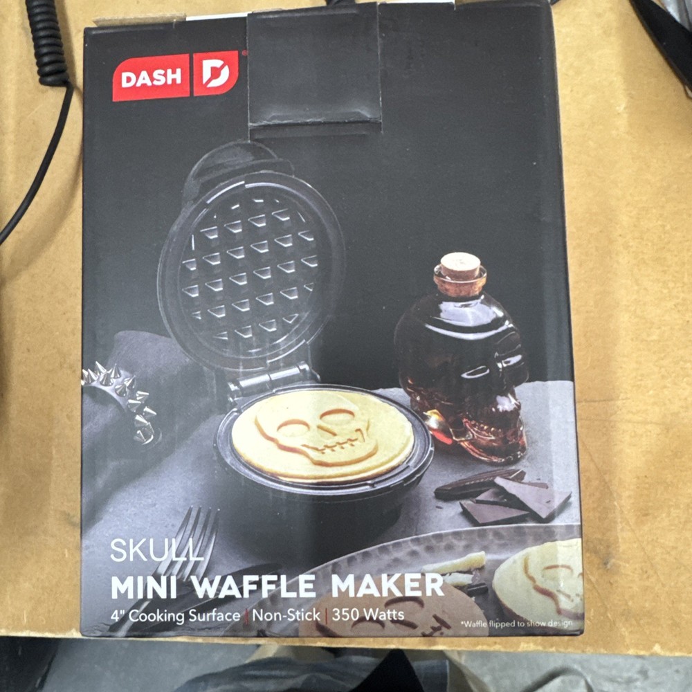 Dash Skull Mini Waffle Maker non stick 4" cooking surface Black - NEW!