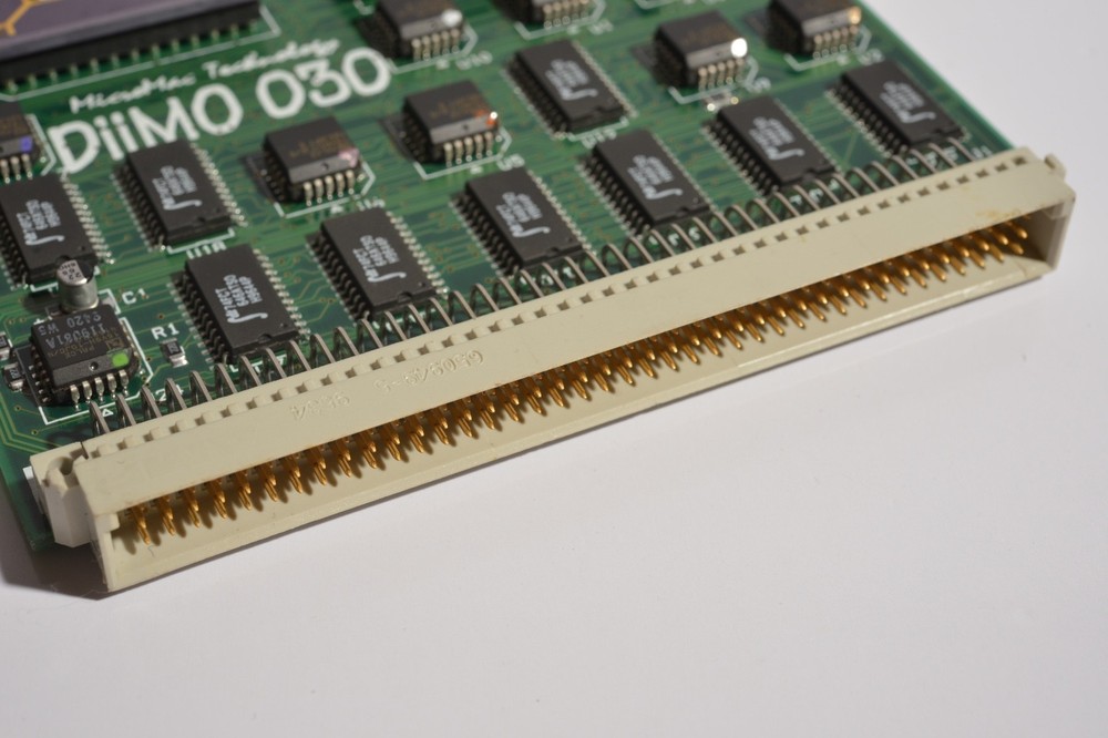 MicroMac Diimo 030 Accelerator Adapter for Macintosh SE/30