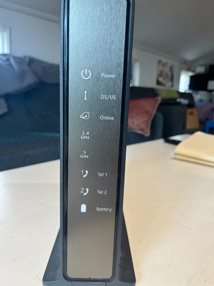 Netgear AC1900 Cable Modem Voice Router MODEL C7100V