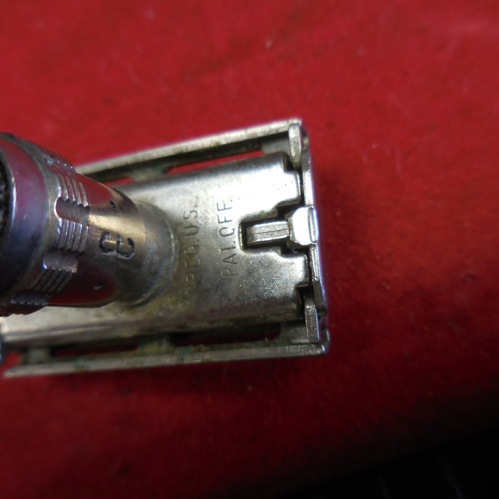 1971 Gillette Super Adjustable-- 9 POSITION ---Razor R-3