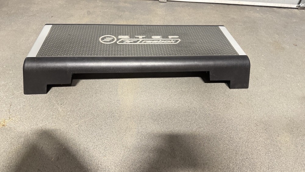 Reebok Step Aerobic Fitness Exercise Platform Stepper (No Riser)