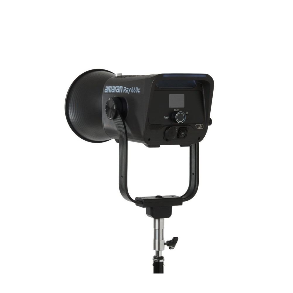 Amaran Ray 660W Full-Color COB Video Light with Octa Dome 90 Softbox Bundle