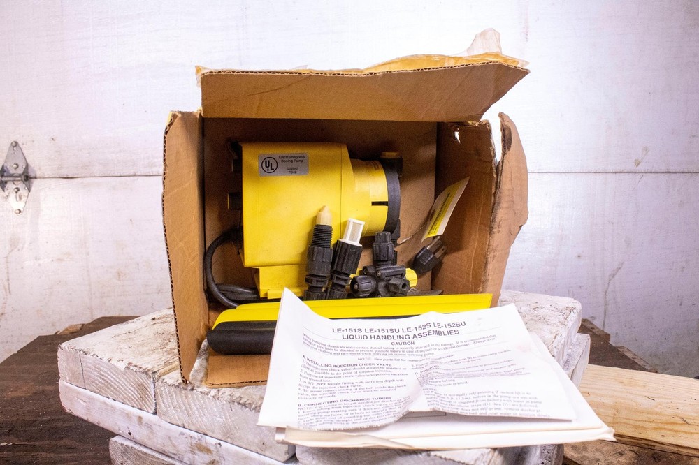 LMI Z141-151S Electromagnetic Dosing Pump used
