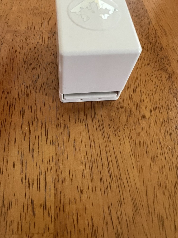 Martha Stewart Holly Corner Paper Punch