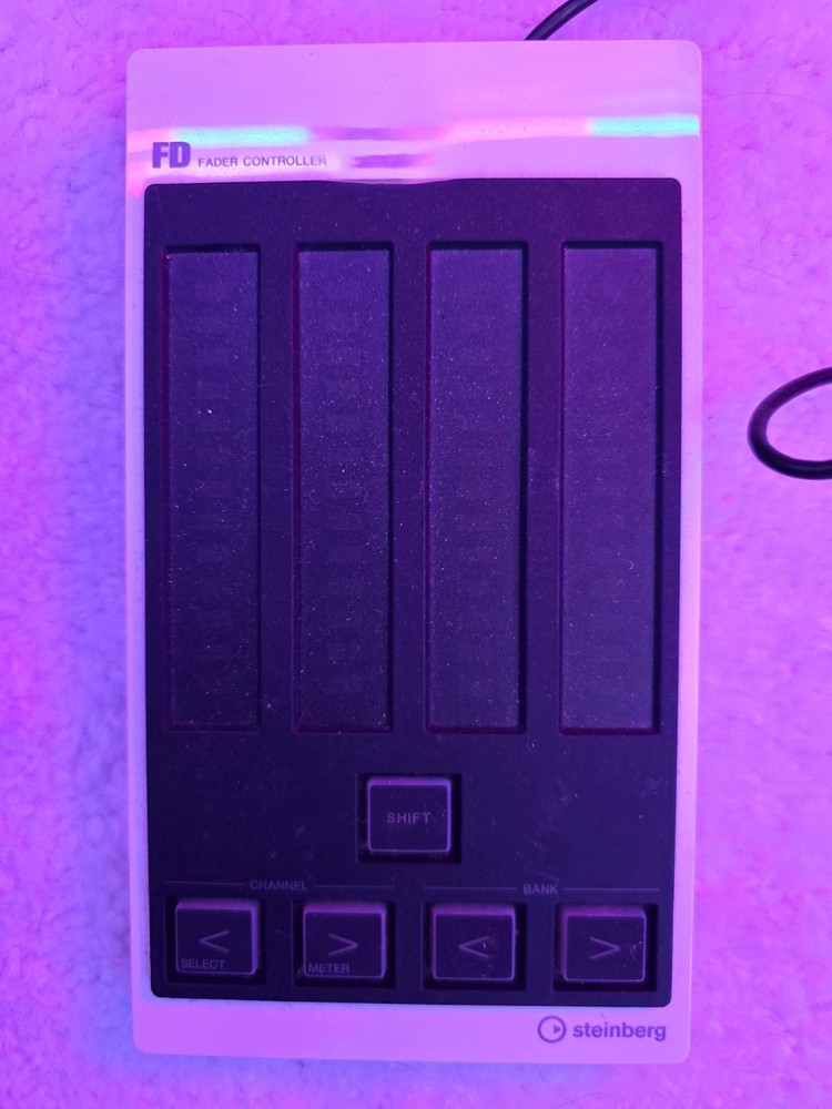 Steinberg USB Fader Controller