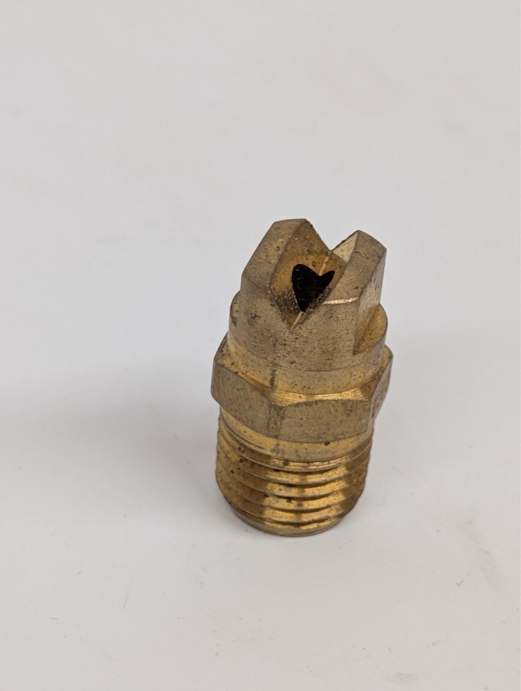 Spraying Systems VeeJet® Nozzle, 50 Degree, 1/4″ MPT Brass