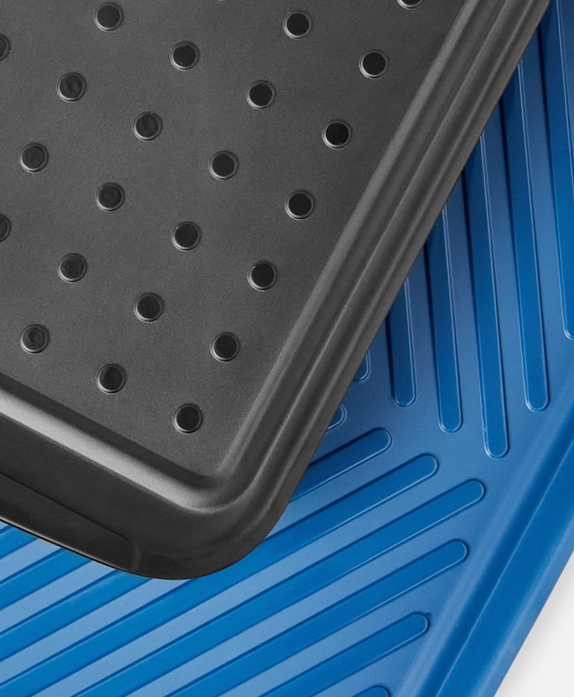 The Cellar Melamine Prep & Serve Tray Blue (without the original packaging).