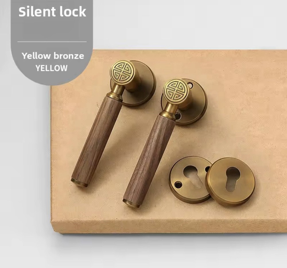 Vintage Door Handle With Lock Assembly