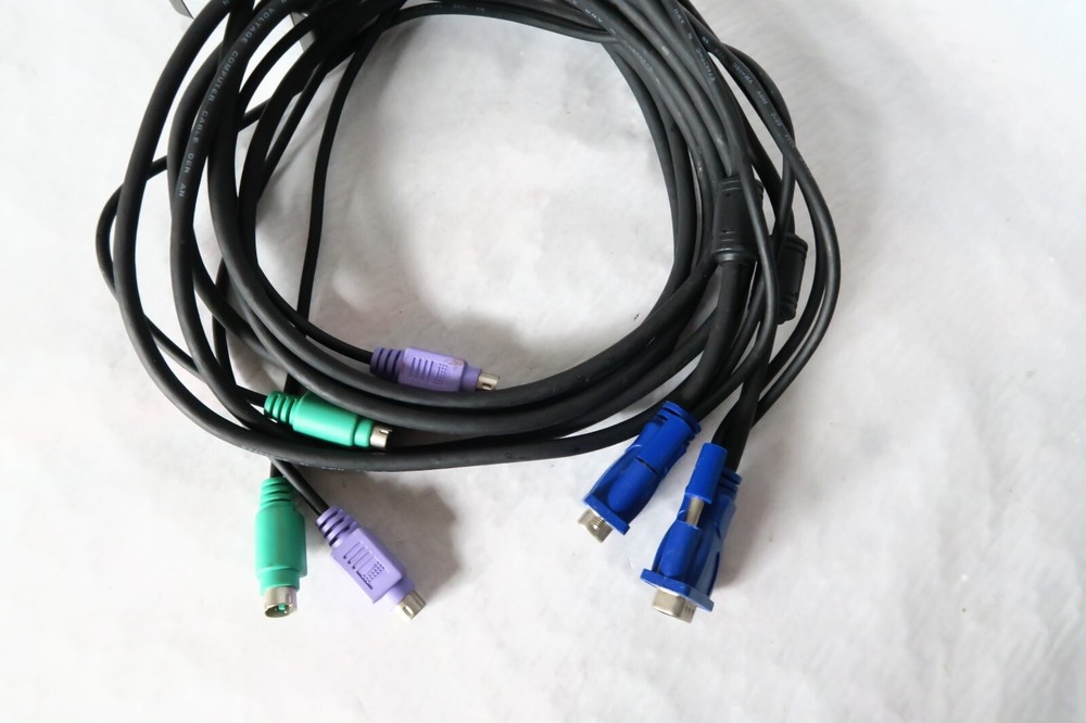 D-Link 2-Port Mini KVM Switch Kit (DKVM-2K) + Built-in Cables for 2 PC's