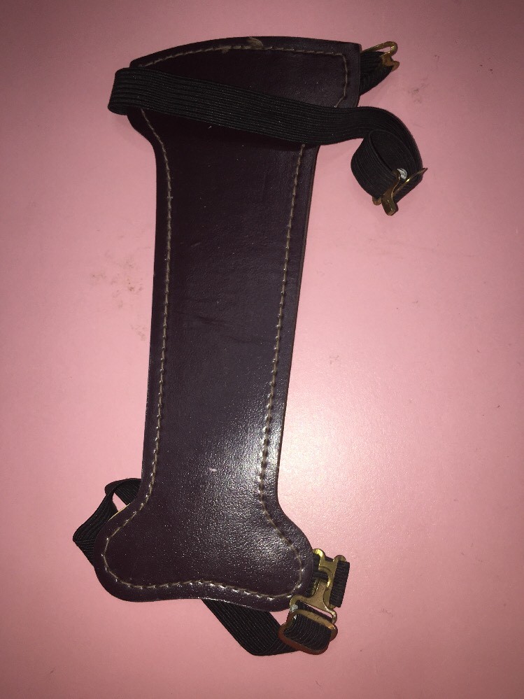 Bowhunting Arm Pad Protescts Arm From String + Arrows