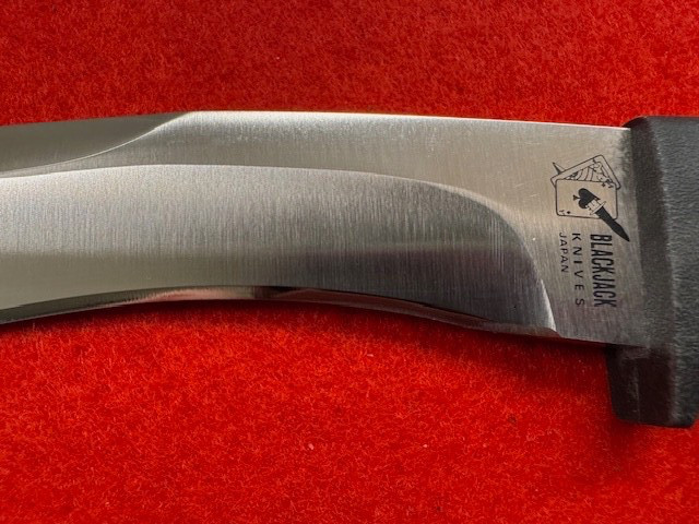 BLACKJACK KNIVES MAMBA, JAPAN MADE, US FINISHED, MINTY WITH SHEATH (778)
