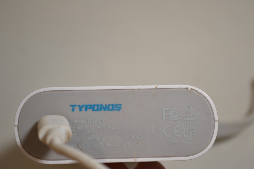 Typonos Label Maker Model: P21 WHITE