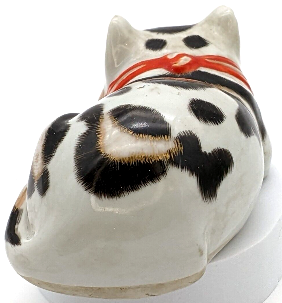 Kutani Japanese Ceramic Sleeping Cat Figurine Black & White