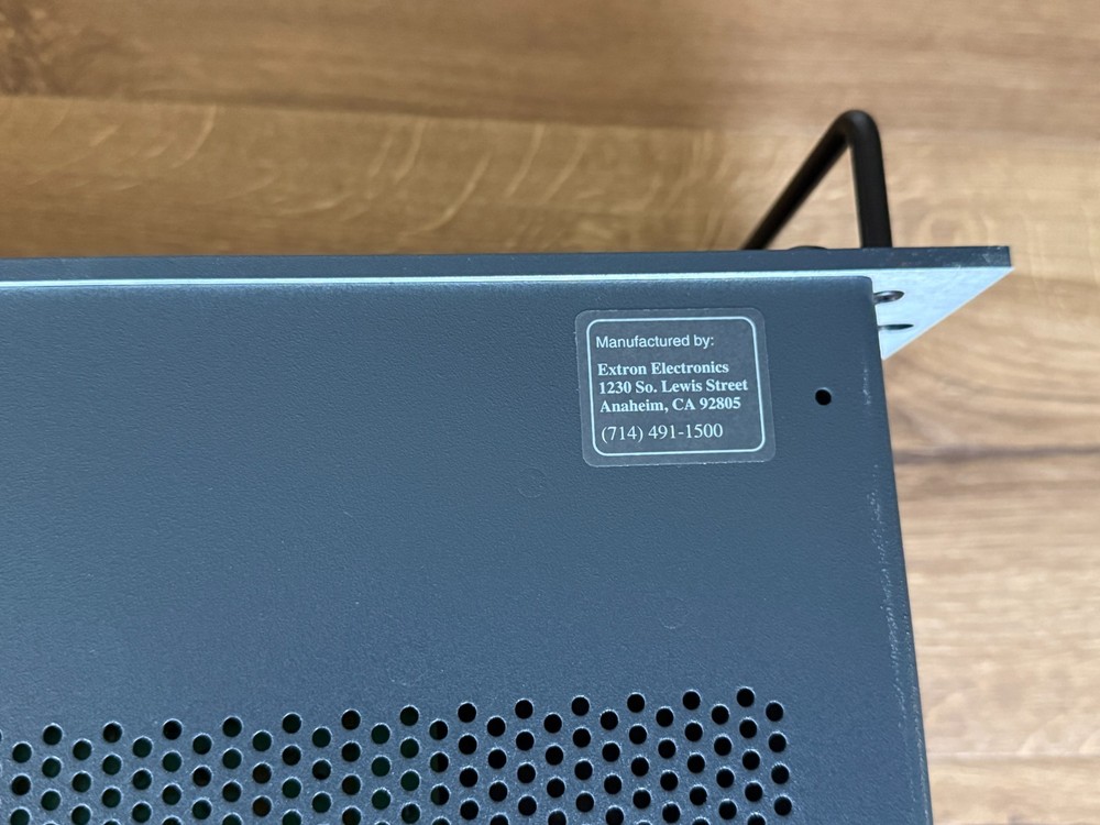 Extron System 8 Plus Switcher - Sticky Buttons, Missing Screws AS IS NO Returns
