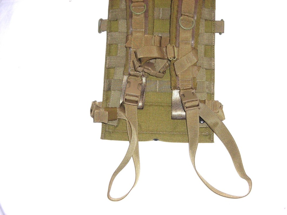 Eagle Industries Hydration Pack Carrier 100 ounce No Bladder Khaki