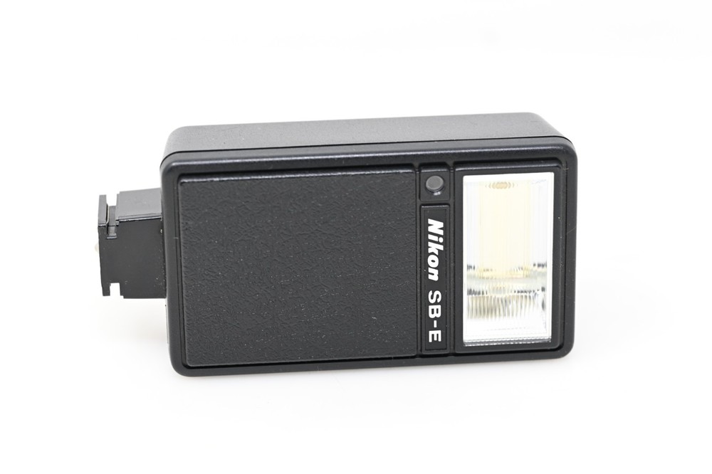 Nikon Speedlight SB-E Flash With Original Ss-10 Nikon Case #B125