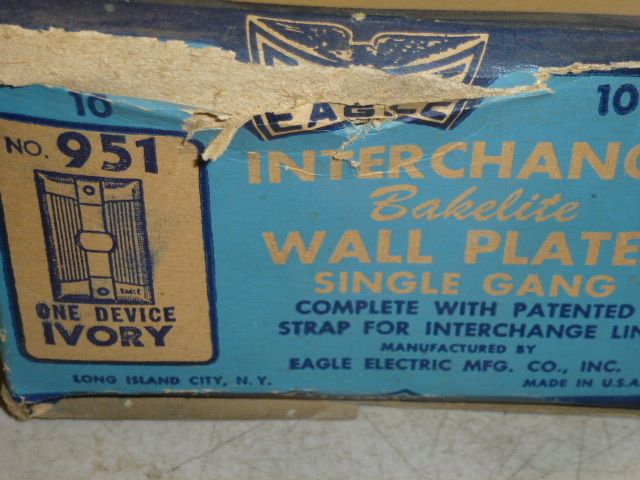 NOS 2 EAGLE INTERCHANGE SINGLE GANG IVORY RIBBED BAKELITE WALL PLATE, HORIZONTAL