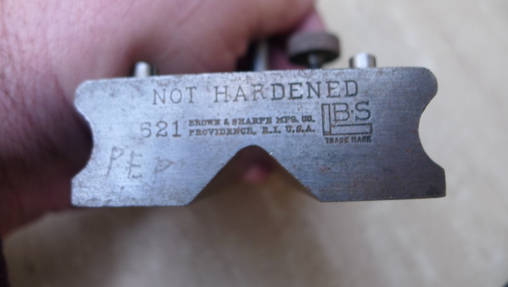 BROWNS & SHARPE INDICATOR BASE STAND, NO 621