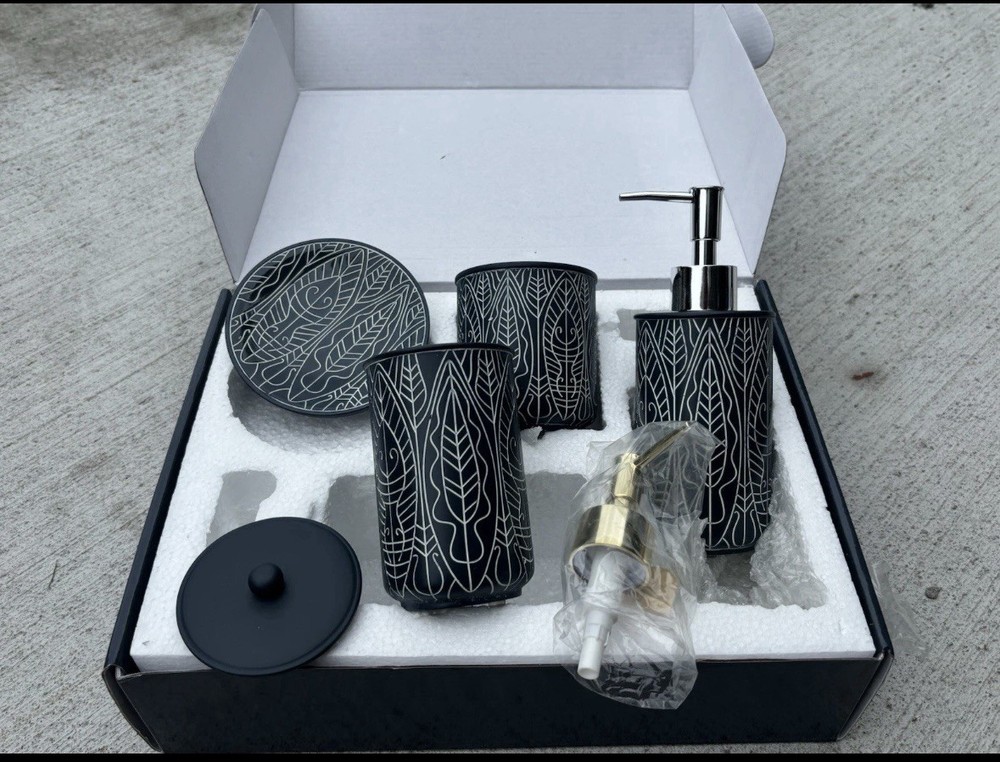 Virtune 5 Pc Bathroom Accessory Set