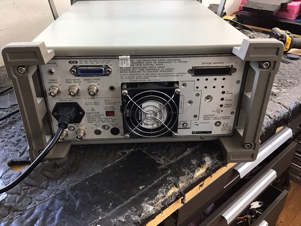 HP Agilent 8564E Spectrum Analyzer 9kHz-40GHz