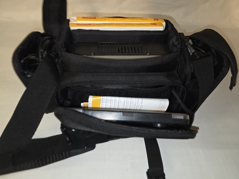 Kodak EasyShare Printer Dock Series 3 Photo Printer Bundle Untested w/Camera Bag