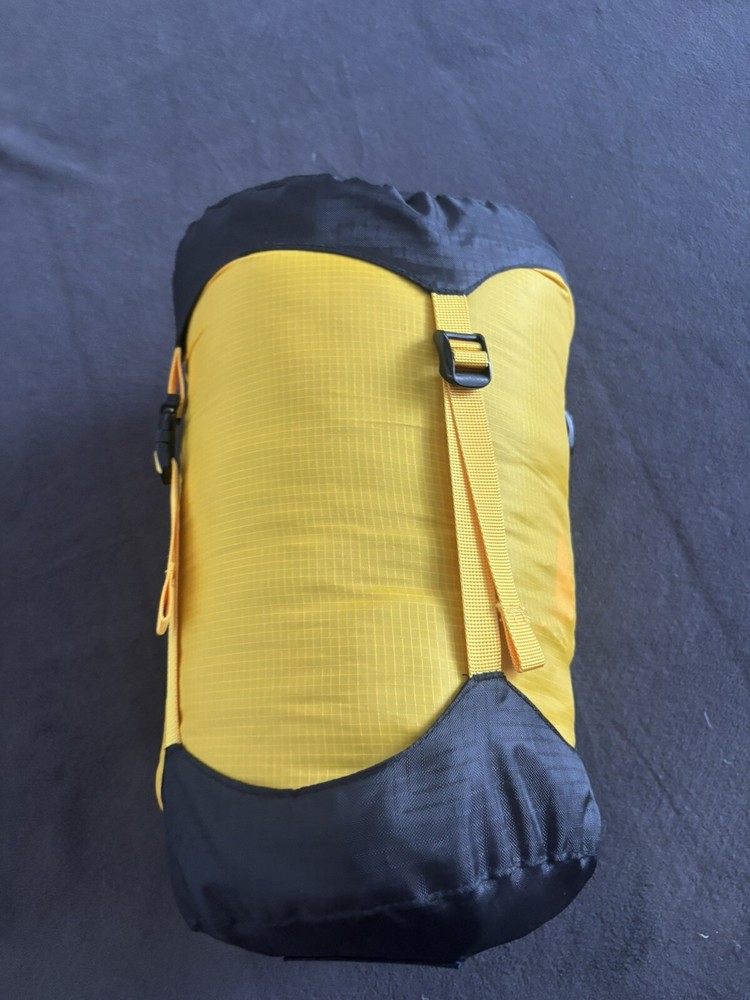 Mountaintop Sleeping Bag Model Hiking 600