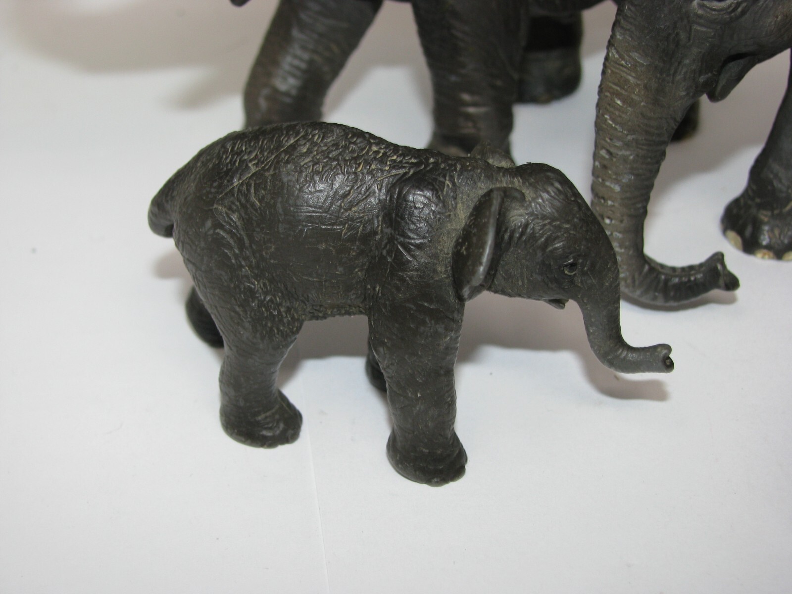 Schleich ASIAN ELEPHANT FAMILY Bull Cow Calf Retired Figures Plus African Calf