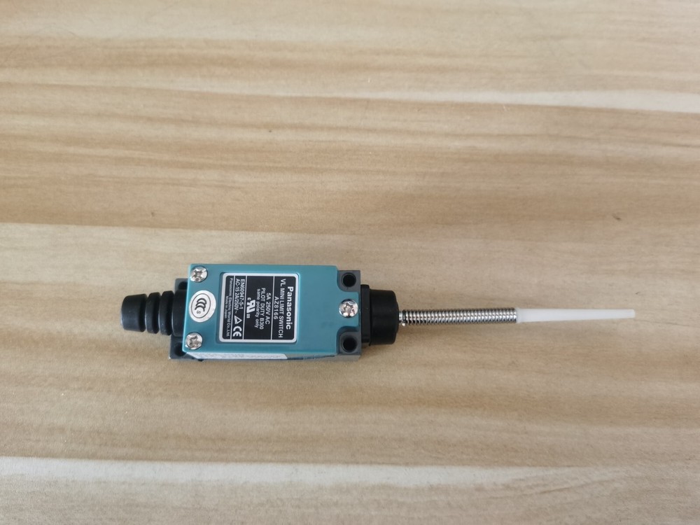 1PCS   Limit Switch  AZ8166