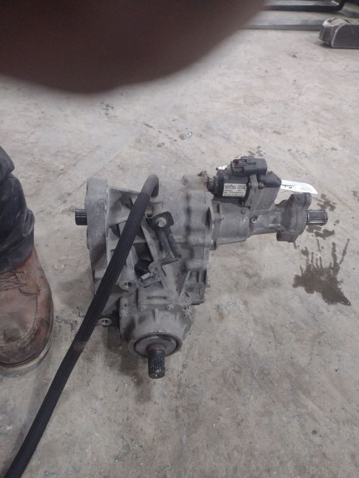 TRAVERSE 2020 Transfer Case 3153377
