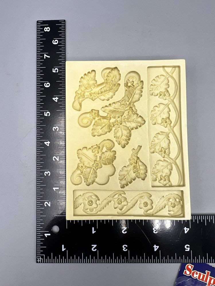 Flexible Push Mold APM18 Leaf Motif Sculpey