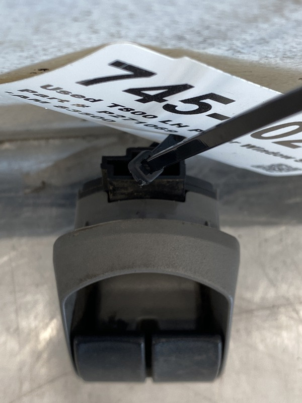 2006 Kenworth T800 Power Window Switch P271069 (745-10218)