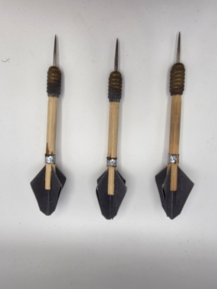 Vintage Dorwin Pencil Darts Set